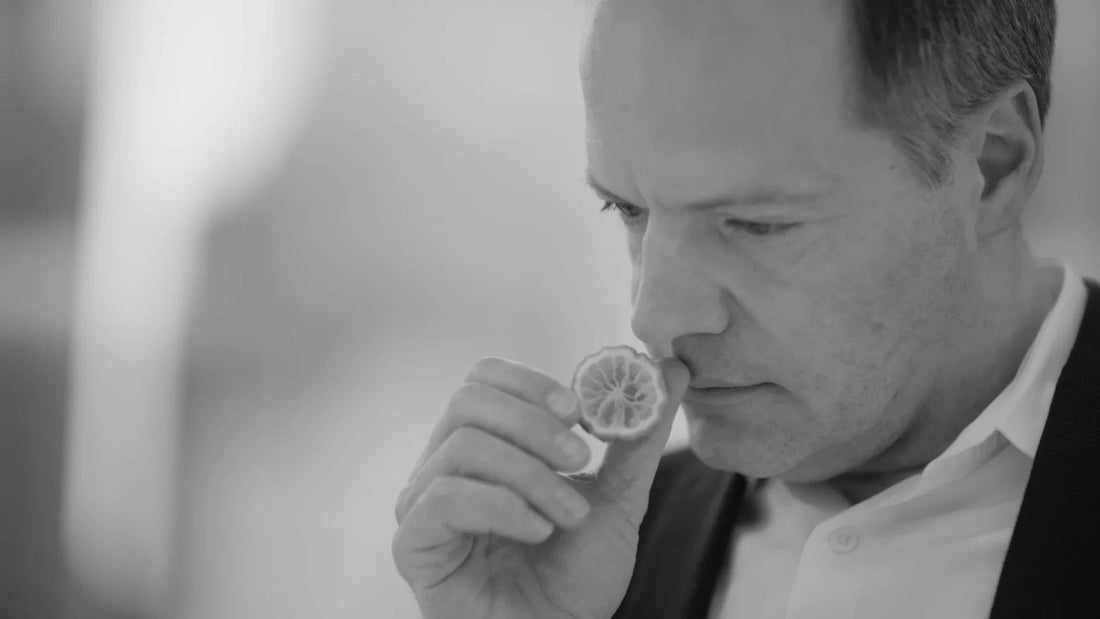 Commodity Bergamot af Stephen Nilsen
